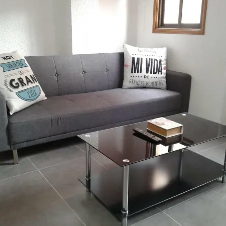 Apartamento Cerca Del Mar Y Del Centro * Арона