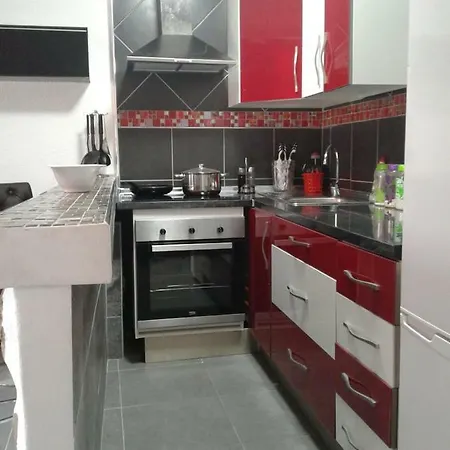 Apartamento Cerca Del Mar Y Del Centro * Арона